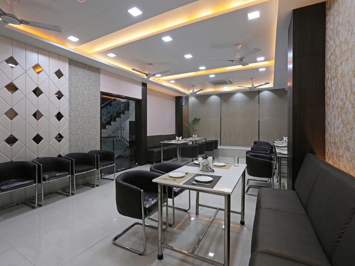 Oyo 10360 Hotel Grand Manoranjan Gorakhpur Εξωτερικό φωτογραφία